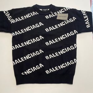 Beautiful Balenciaga Black and white knit sweater - size M - new with tags